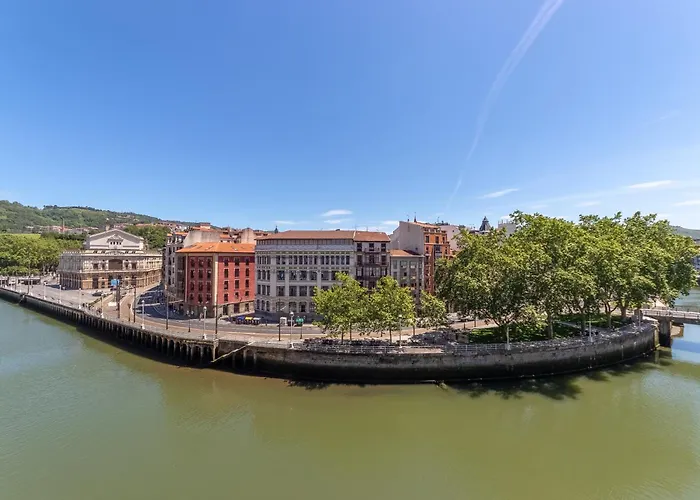 Con Vistas A La Ria Μπιλμπάο